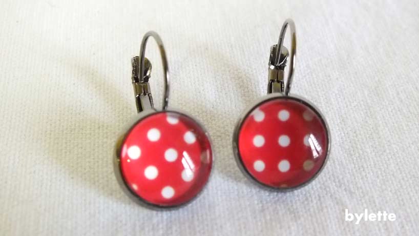 Resin earrings red weight